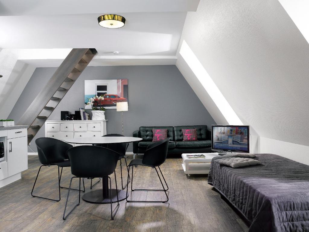 Le 32 Apartment