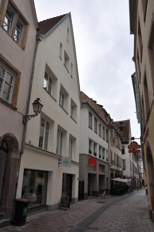 Le 32 Apartment